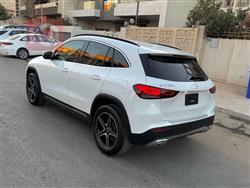 مێرسێدس بێنز GLA